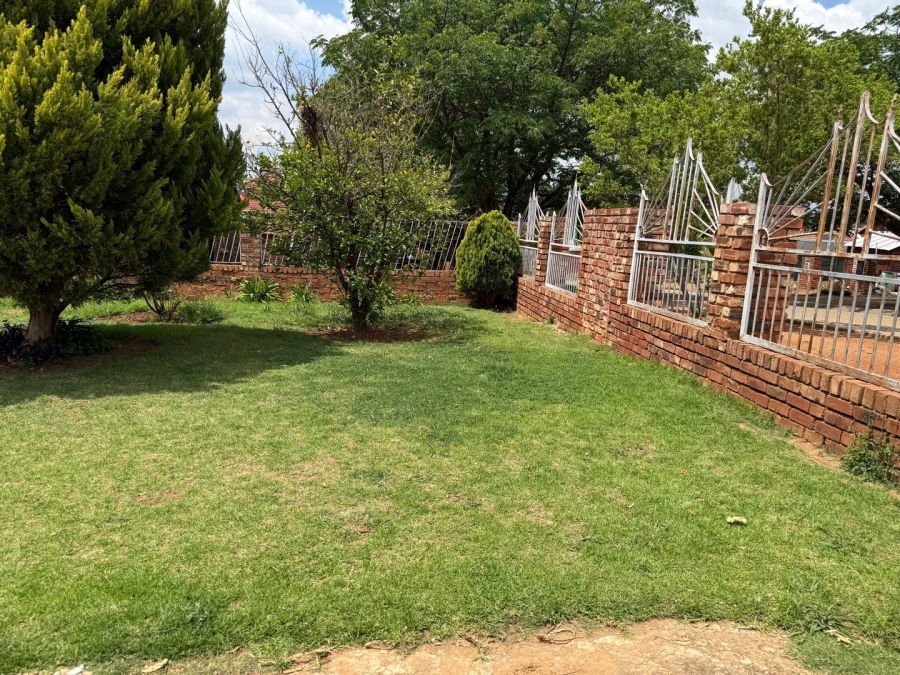 2 Bedroom Property for Sale in Mohadin North West